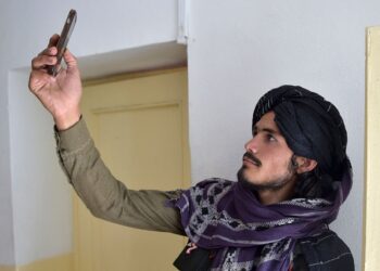 طالبان استفاده از اینترنت فیبر نوری را ممنوع کرد