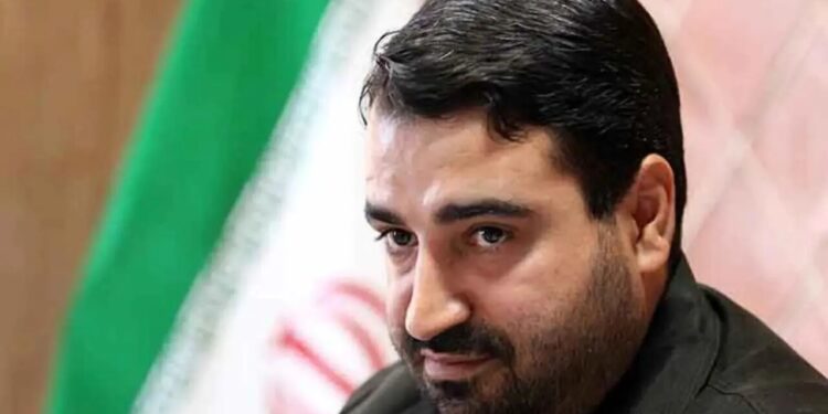 مومننسب: فضای مجازی به هیچ وجه نباید به حالت قبل برگردد