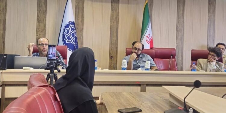 استاد دانشگاه: ۸۰ روز است آنلاین نشدهایم، فقط در ملینت برخط شدهایم