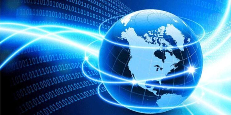 وزیر پیشین ارتباطات: کیفیت اینترنت باید دستکم به سطح قبل بازگردد / محدودیتها راهحل پایداری نیست