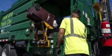 سودآوری غیرمنتظره کامیون‌های حمل زباله به‌لطف هوش مصنوعی